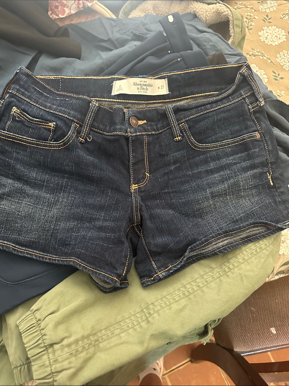 Abercrombie & Fitch Dark Indigo Women's Denim Shorts
